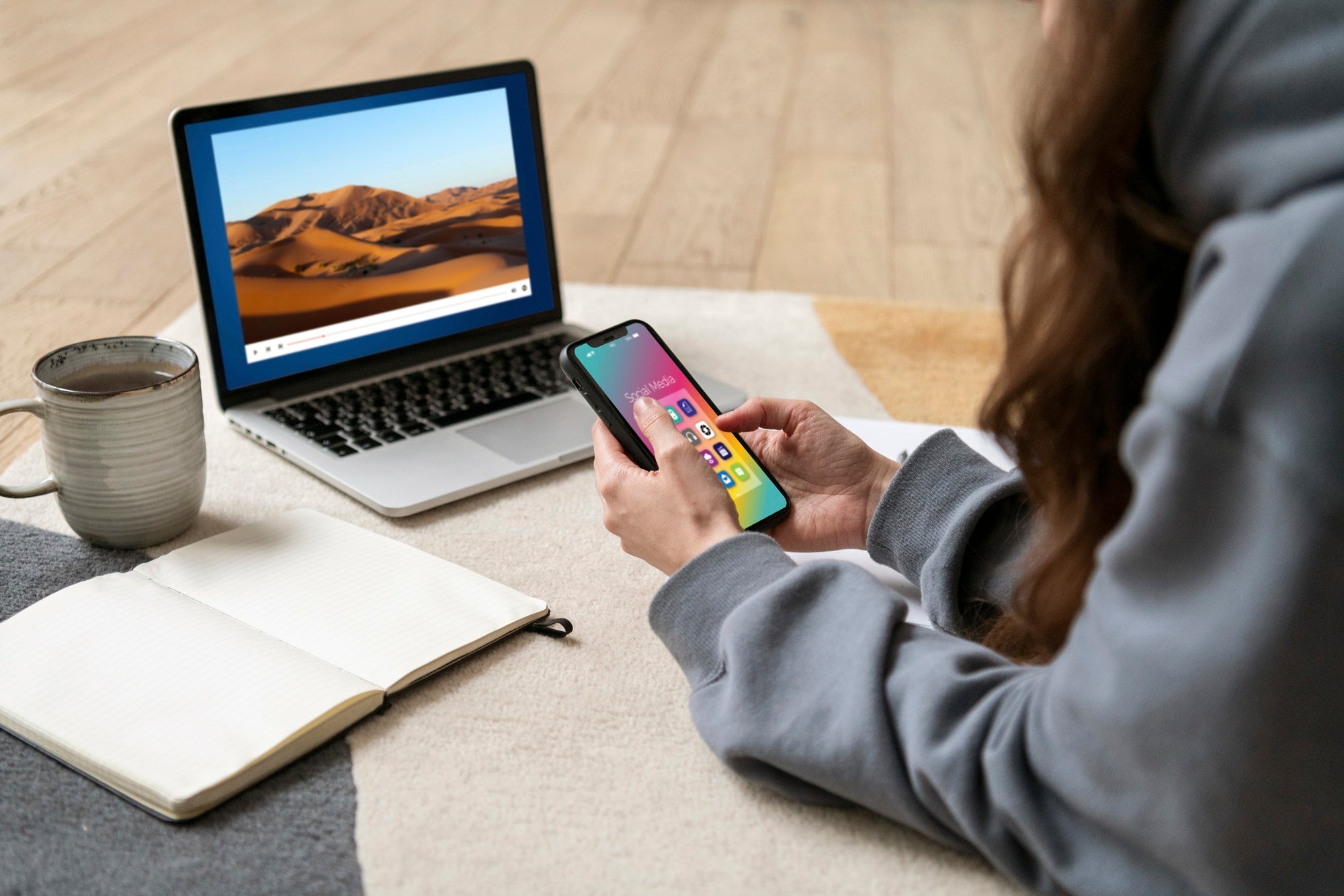 Otimize seus fones com atualizações de firmware para melhor desempenho.